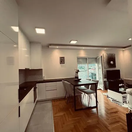 Apartment Sola *